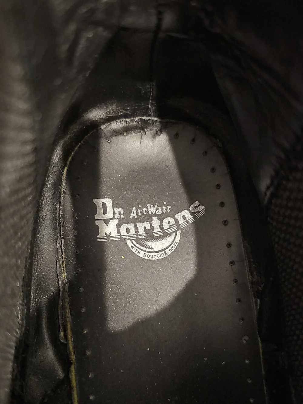 [w/ BOX] Dr. MARTENS Black Chelsea Boots Air Wair chukka EUC Size 14 Laceless